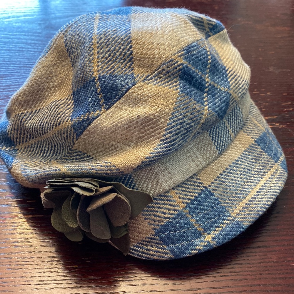 Adorable Plaid Laird & Co Cap - Picture 1 of 5